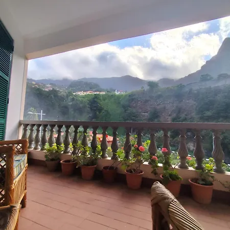 Narciso's House * São Vicente